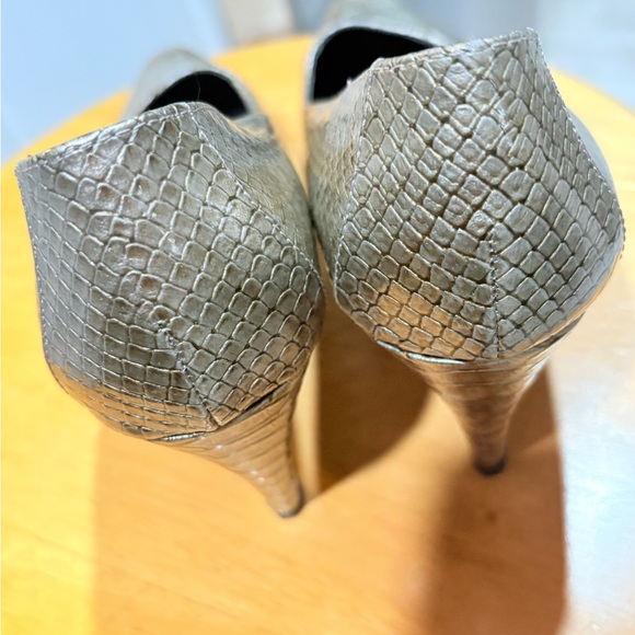 Gold Snakeskin Heels - Picture 4 of 12